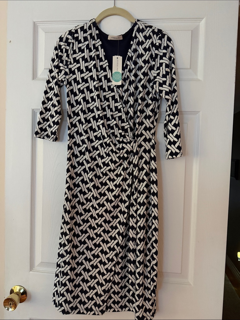 Gilli Black & White Geometric Wrap Dress
